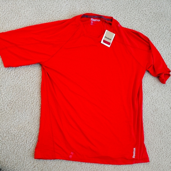 Reebok XL NWT - Picture 1 of 1